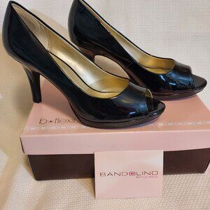 BANDOLINO BRAND  B*FLEXIBLE PATENT PEEP TOE 2" HEELS